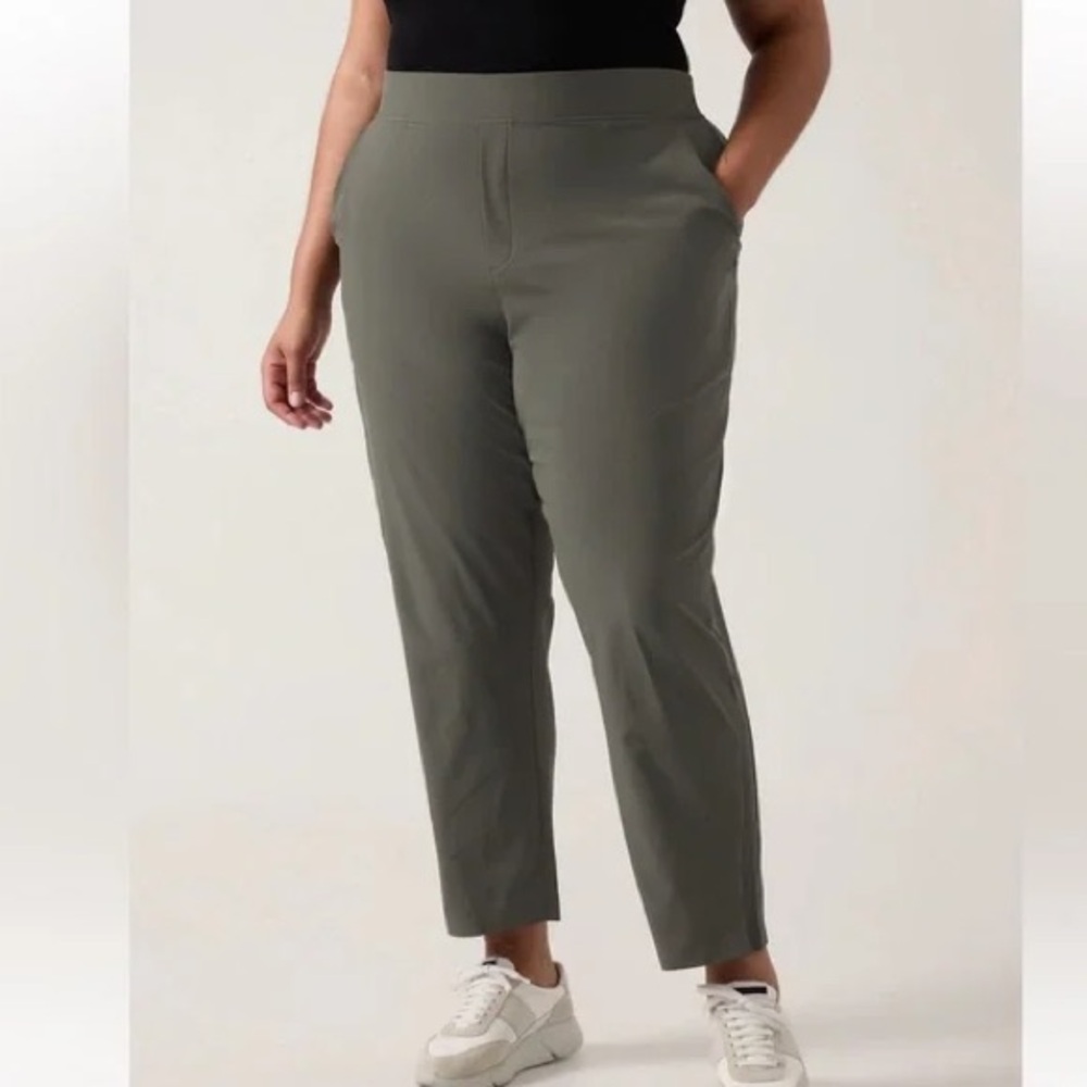 ATHLETA Brooklyn Mid Rise Ankle Pants Size 18